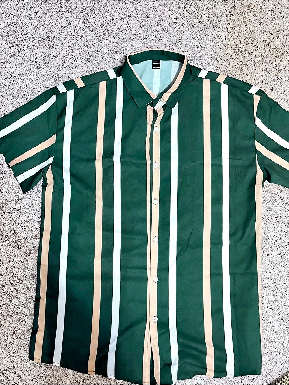 Manfinity Homme Men's Green And White Striped Button-Placket Short Sleeve Casual